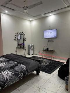 Furnished luxury apartment - 9