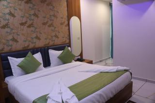 Hotel Metro City - Gandhinagar - 7