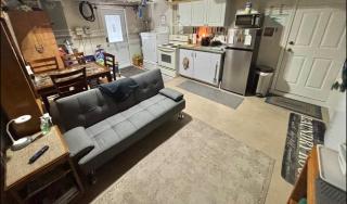Private pool suite in heart of Tarpon Springs! - 4
