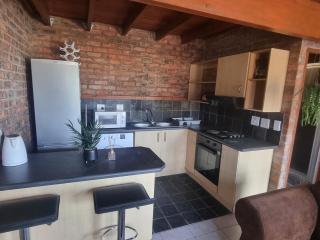 Central Walmer Loft apartment - 6