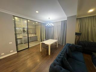Falcon Apartment in Baku - 4