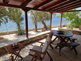 Sophia's Beach House - Loutra Edipsou - 0