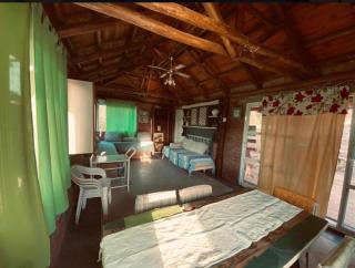 Casa con Piscina y Vista al Lago - 4