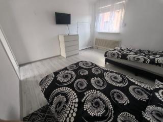 Mego Unterkünfte 1 - 6