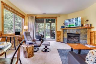 Boulders Truckee Condo Near Donner Lake and Skiing! - 6
