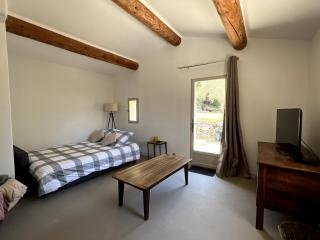 Bastidon avec vue et piscine au coeur du Luberon - 3