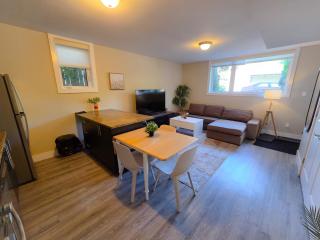 Sandy Hill Downtown Guesthouse - 8