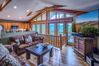 Relaxing Mountain View Cabin near Banner Elk, NC - 8