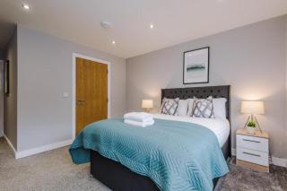 Spacious City Centre 2 Beds 2 baths Sleeps 10 - 3