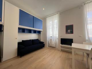 Cozy 1 Apartment - City Center Train Station - 2