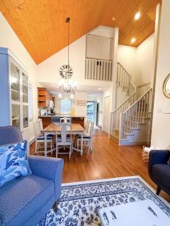 Oceanside Resort 3 BED 2 BATH with Indoor Pool and Hot Tub - 8