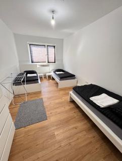 M1 Mainz 3 Betten 40qm kleine Wohnung komplett Stadtmittte - Mainz - 0