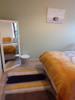 Lakeside Cottage - Longford - 6
