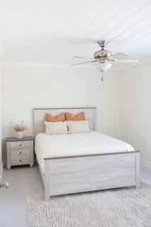 Point Break!! Walk to Beach - Cozy Beach Family Cottage with Pool - Fort Myers Beach - 7