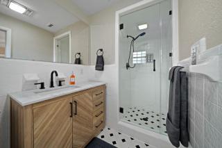 Relaxing, Cozy 3BR Pool Home with King Suite! - 6