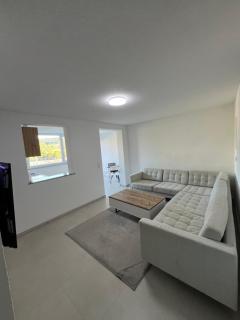Moderne helle 2 Zimmer Wohnung Neubau - 0