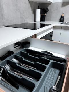 The Modern Nest Near OR Tambo Nearby Shopping Mall - 1