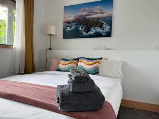 Slack tide suite - 7