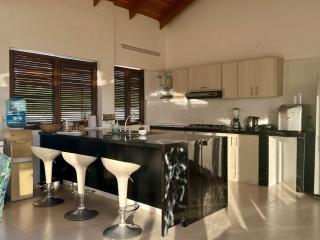 Villa familiar con piscina y jacuzzi privado - 2