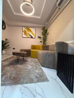 Stylish One Bedroom - 6