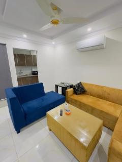 Apartment in bahria town Lahore - Lahore - 1