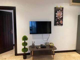 Prime Two Bedroom in North Ridge - 8