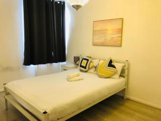 property near by Limehouse London - 6