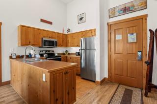 Expedition Station 8630 by Summit County Mountain Retreats - 3