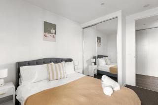 Stylish apartment near South Melbourne Market - 1
