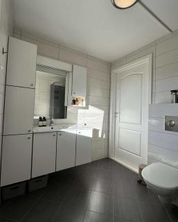 Aurora Homes - Spacious Apartment in Tomasjord - 1