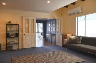 The Blue Jem - A central city home away from home! - Napier - 0