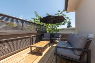 Twin Apartments - Walk to Forest with Spa Pools - 4