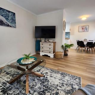 LBarza 1BR Relaxing Vibes in CBD - 9