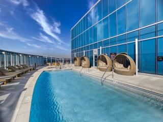 Luxury 1BR Oceanic Getaway - 4