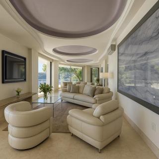 Luxury Ocean Frontage Boutique Suites - 3