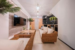 海 大人数にお勧めの一軒家 ベッド11台 お風呂2台 トイレ3台 コリアンタウンや道頓堀近く - 0