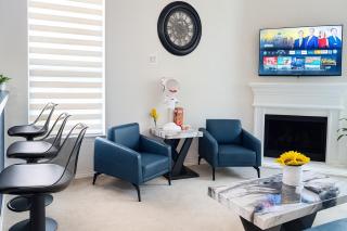 Entire Home 3BR Hidden Gem Getaway with Level 2 EV Charger, Central Location - 8