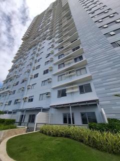 Big Studio with Pool & Gym Near Ayala & Landers - Cebu City - 4