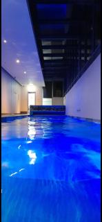 luxury & perfect beach location! - 4