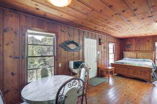 On-Site Trails! Cozy Whitney Cottage 2 Mi to Lake - 2