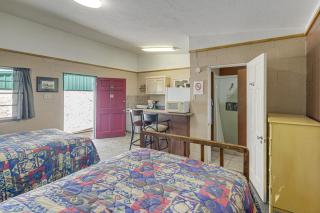 Patio and Trail Access Lake Whitney Studio! - 1