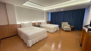 Aesthetic Hotel - 9