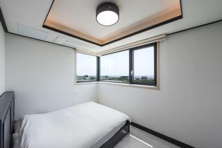 Jeju Skyhill Spa Pension - 7