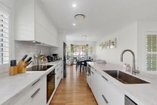 Unit 33 of 8 James in the Outrigger Resort, Noosaville - 7