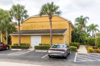 Lovely 3 bedroom first floor condo on golf course - 6