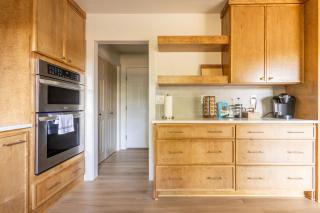 The Cozy Switchback Entire Home with Biking and Trails Steps Away Near Downtown includes Hot Tub - 3