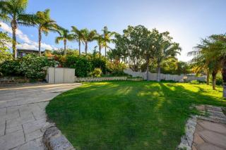 Waterfront Escape with Sunset Views & Kayaks - 4