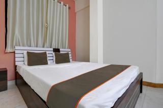 Collection O Krupa Lodge - 5