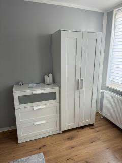 Gemütliche Appartement 2 - mit Küche und Bad zur Eigennutzung -Schuster Homes- - Vechelde - 2