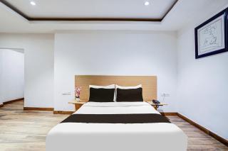 Super Townhouse Yashobhoomi Formerly Hotel Grand Tashree - 1
